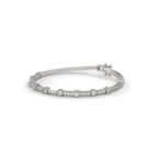 Focal diamond tennis bracelet